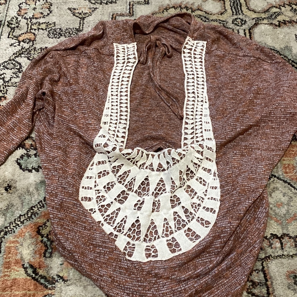 Longsleeve Cut Out Back